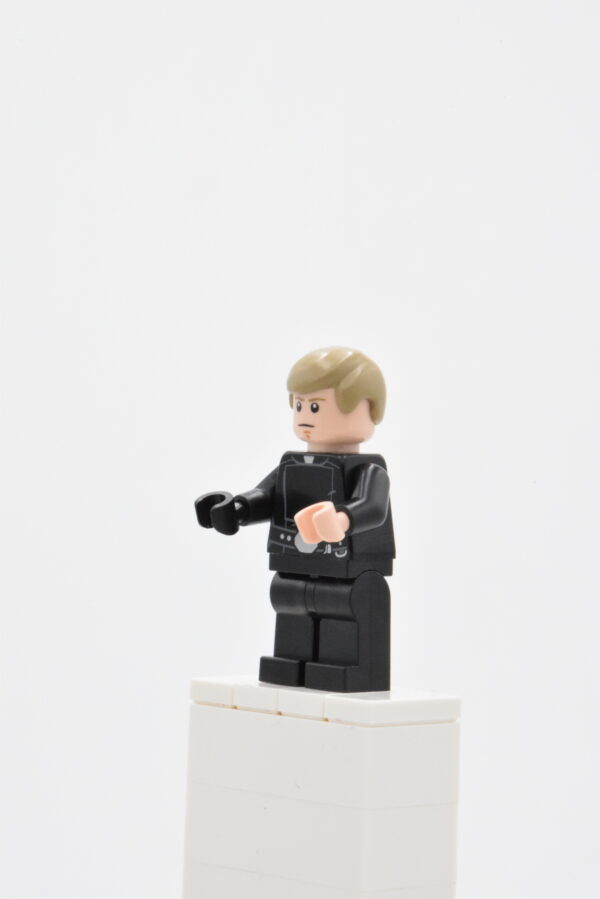 sw0635 LEGO Star Wars - Luke Skywalker – Image 2