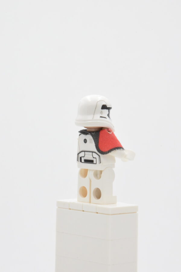 sw0664 LEGO Star Wars - First Order Stormtrooper Officer