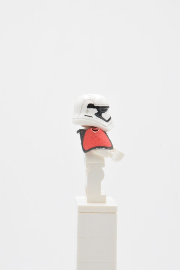 sw0664 LEGO Star Wars - First Order Stormtrooper Officer