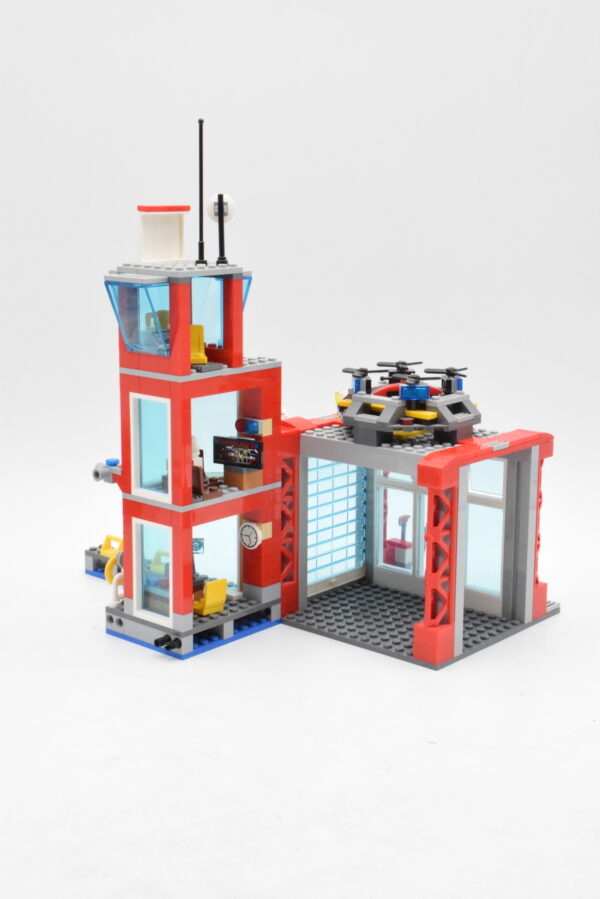 60215 LEGO City - La caserne de Pompiers