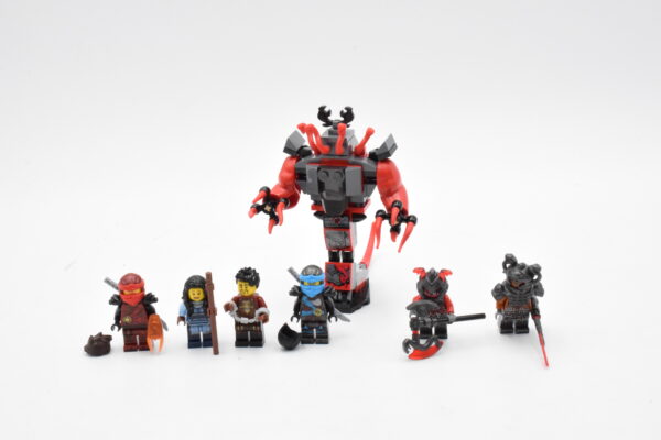 70627 LEGO Ninjago - La Forge du Dragon
