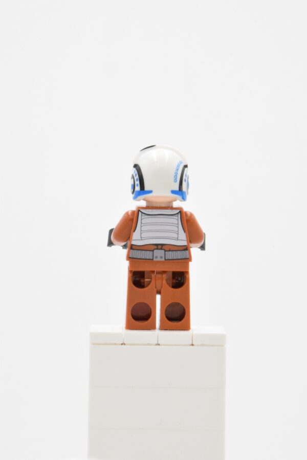 sw0705 LEGO Star Wars - Resistance Pilot X-wing (Temmin 'Snap' Wexley) – Image 5
