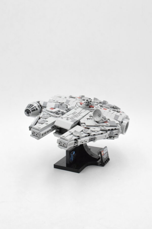 75375 LEGO Star Wars - Millennium Falcon – Image 3