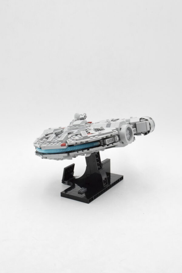 75375 LEGO Star Wars - Millennium Falcon – Image 4