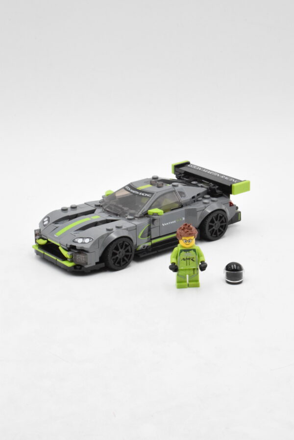 76910 LEGO Speed Champions - Aston Martin Vantage GT3