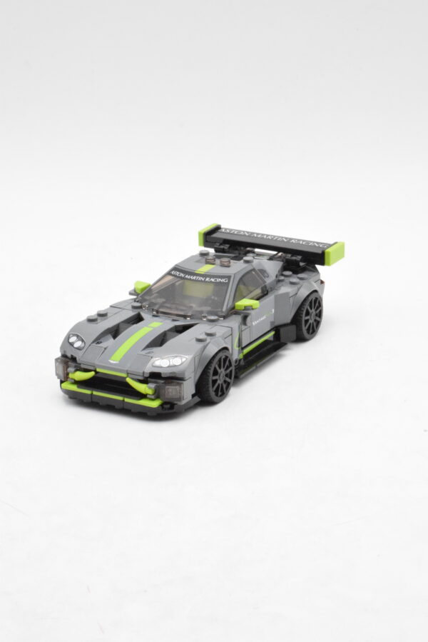76910 LEGO Speed Champions - Aston Martin Vantage GT3