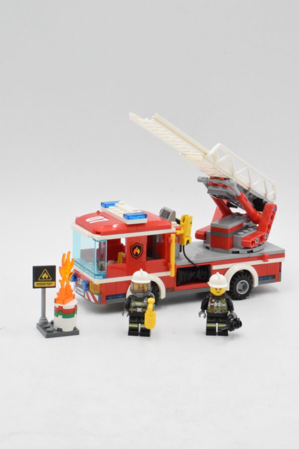 60107 Lego City - le Camion de Pompiers avec échelle