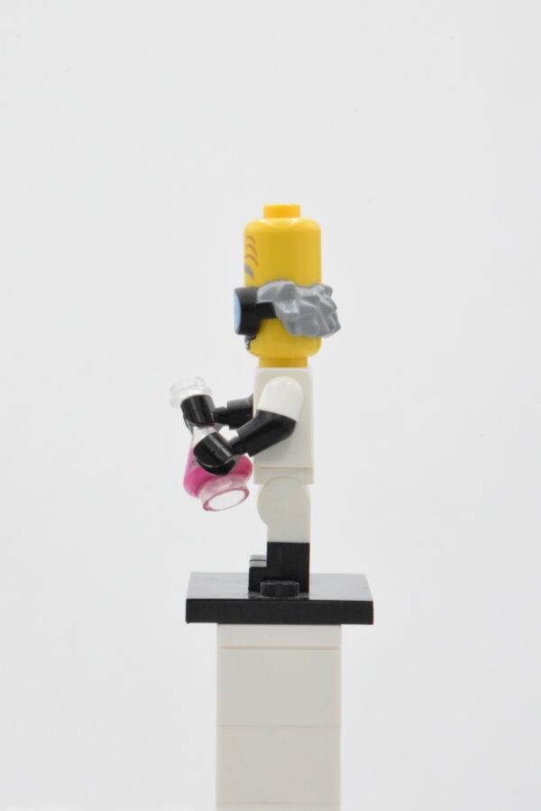 col213 LEGO Collectible Minifigures – Monster Scientist