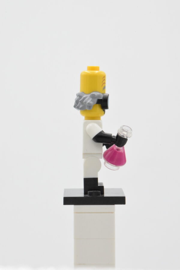 col213 LEGO Collectible Minifigures – Monster Scientist
