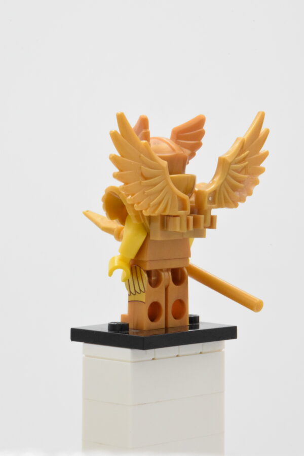 col233 LEGO Collectible Minifigures – Flying Warrior