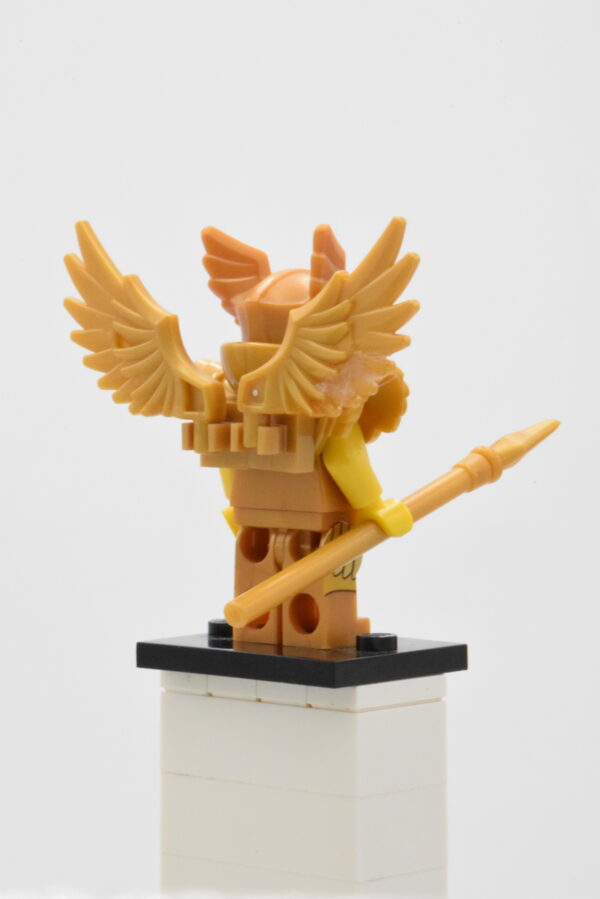 col233 LEGO Collectible Minifigures – Flying Warrior