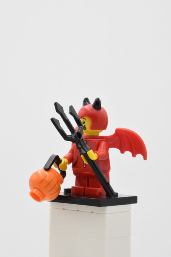 col247 LEGO Collectible Minifigures – Cute Little Devil