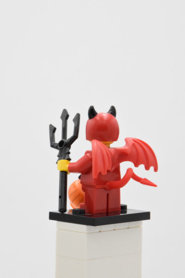 col247 LEGO Collectible Minifigures – Cute Little Devil