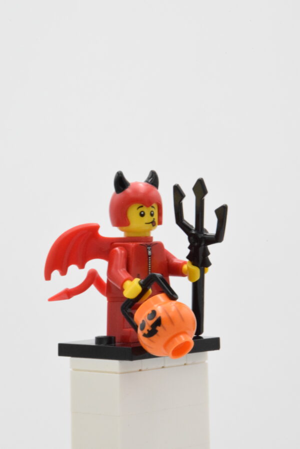 col247 LEGO Collectible Minifigures – Cute Little Devil