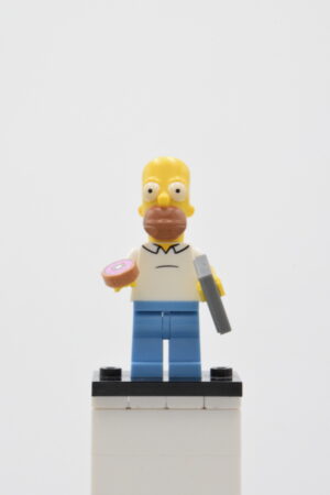 sim007 LEGO Collectible Minifigures – Homer Simpson