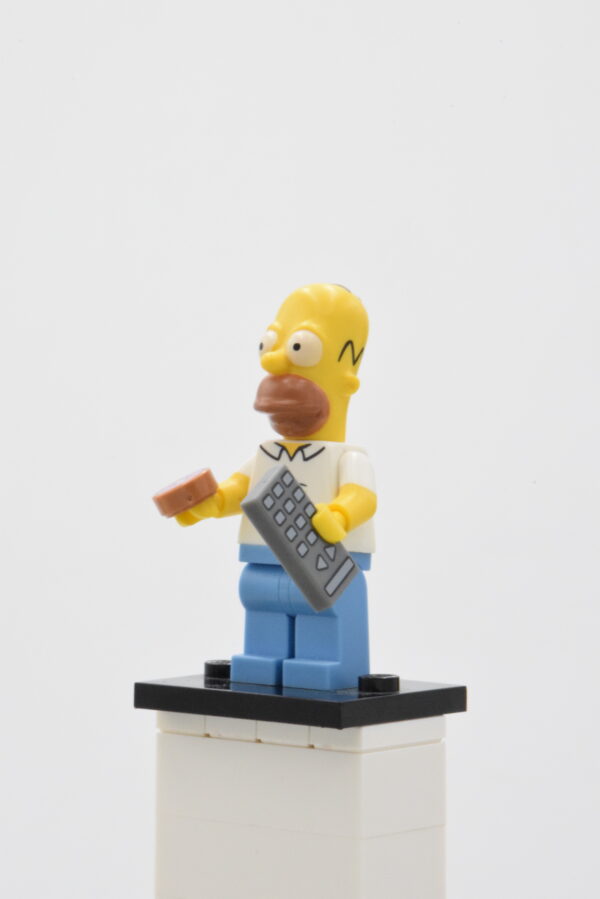 sim007 LEGO Collectible Minifigures – Homer Simpson – Image 2