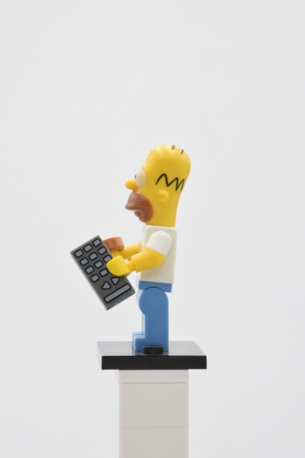 sim007 LEGO Collectible Minifigures – Homer Simpson – Image 3