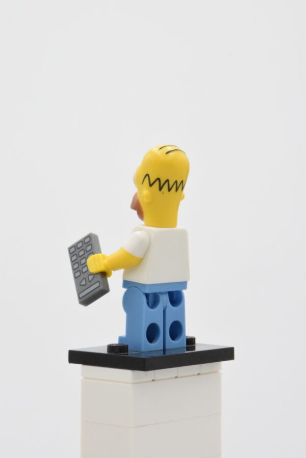 sim007 LEGO Collectible Minifigures – Homer Simpson – Image 4