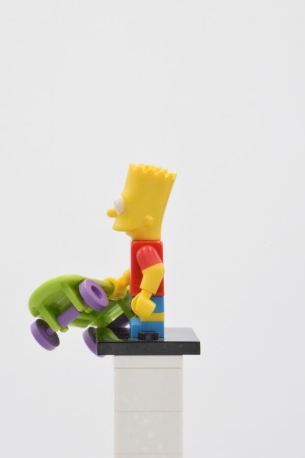 sim008 LEGO Collectible Minifigures – Bart Simpsons