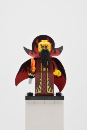 col204 LEGO Collectible Minifigures – Evil Wizard
