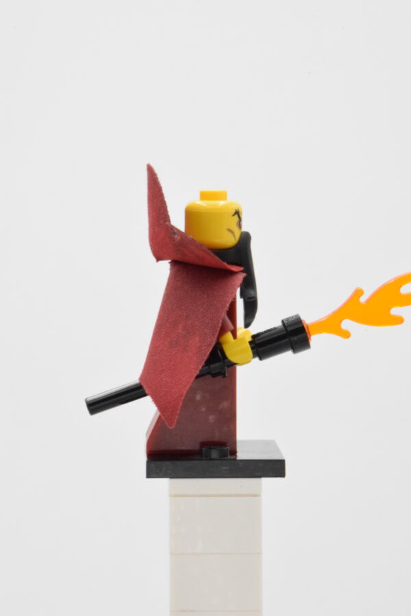 col204 LEGO Collectible Minifigures – Evil Wizard