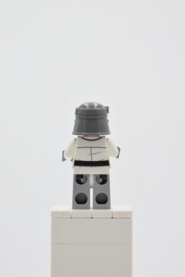 sw1183 LEGO Star Wars - Imperial AT-ST Driver – Image 5