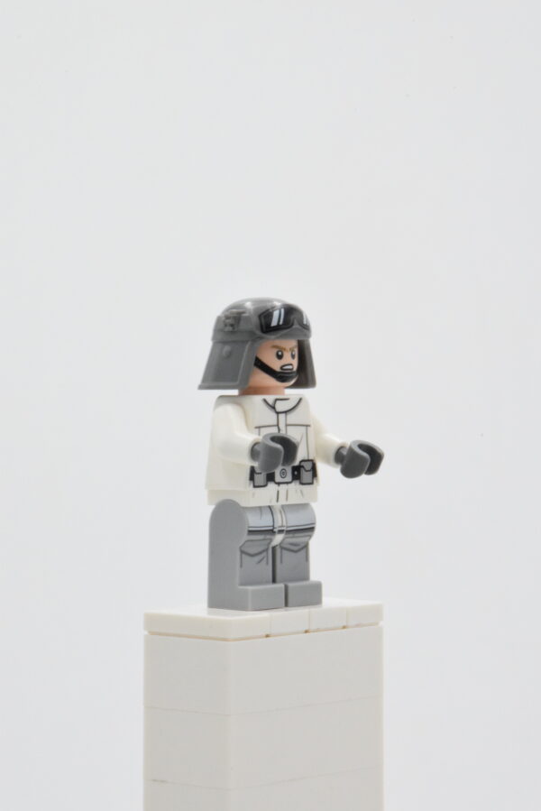 sw1183 LEGO Star Wars - Imperial AT-ST Driver – Image 8
