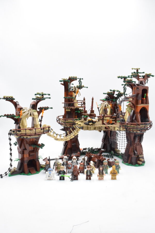 10236 LEGO Star Wars - Le village Ewok – Image 2