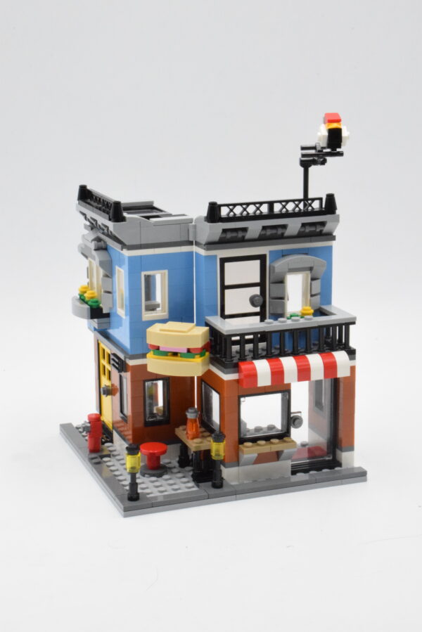 31050 LEGO Creator - Le comptoir Deli – Image 4
