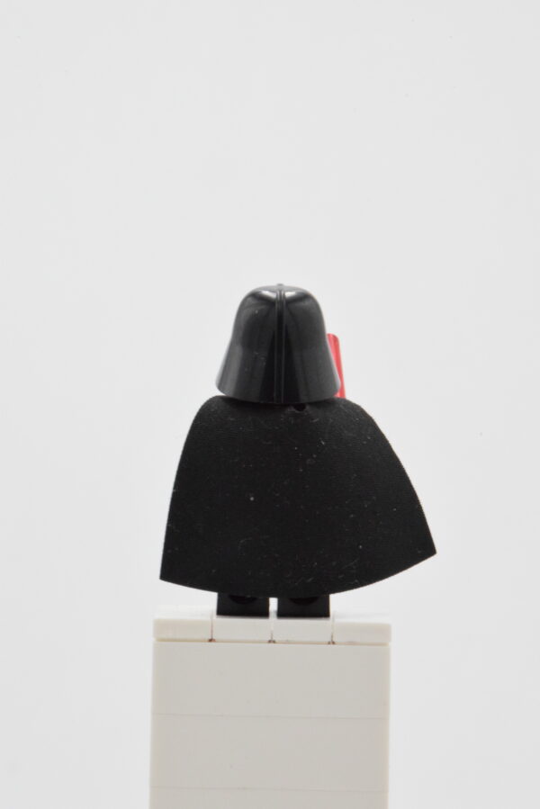 sw1228 LEGO Star Wars - Darth Vader – Image 3