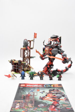 70626 LEGO Ninjago - L'attaque de la prison Vermillion