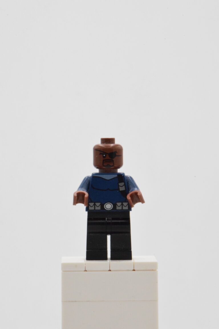 sh0056 LEGO Super Heroes - Nick Fury