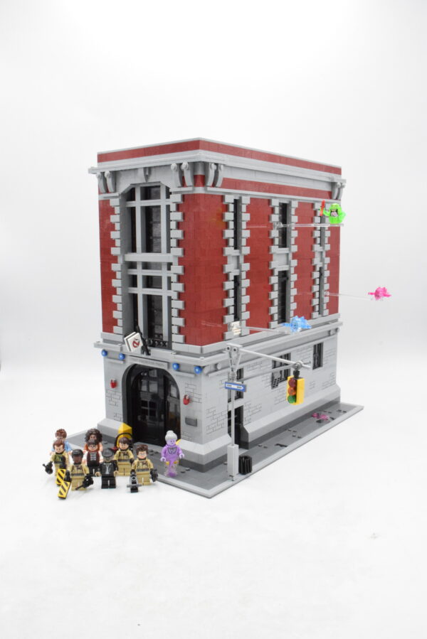 75827 LEGO Ghostbusters - Le QG des Ghostbusters – Image 2