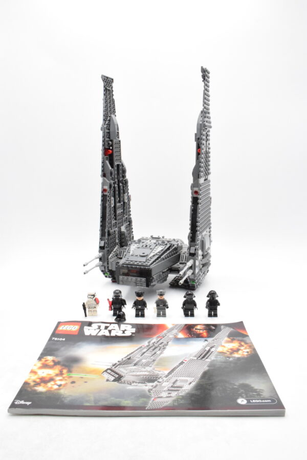 75104 LEGO Star Wars - Kylo Ren's Command Shuttle