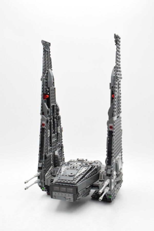 75104 LEGO Star Wars - Kylo Ren's Command Shuttle – Image 4