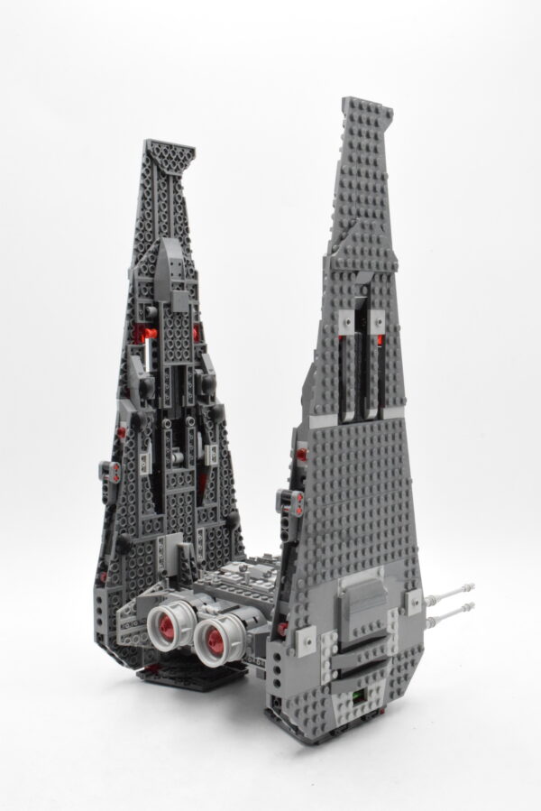 75104 LEGO Star Wars - Kylo Ren's Command Shuttle – Image 5