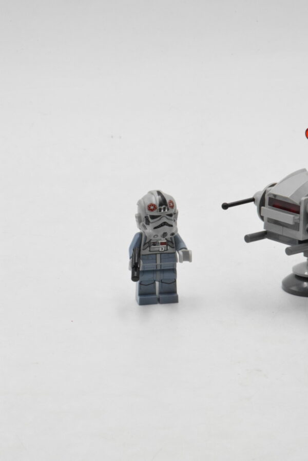 75075 LEGO Star Wars - AT-AT – Image 4