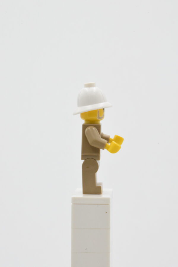 mof004 LEGO Monster Fighters - Major Quinton Steele – Image 2