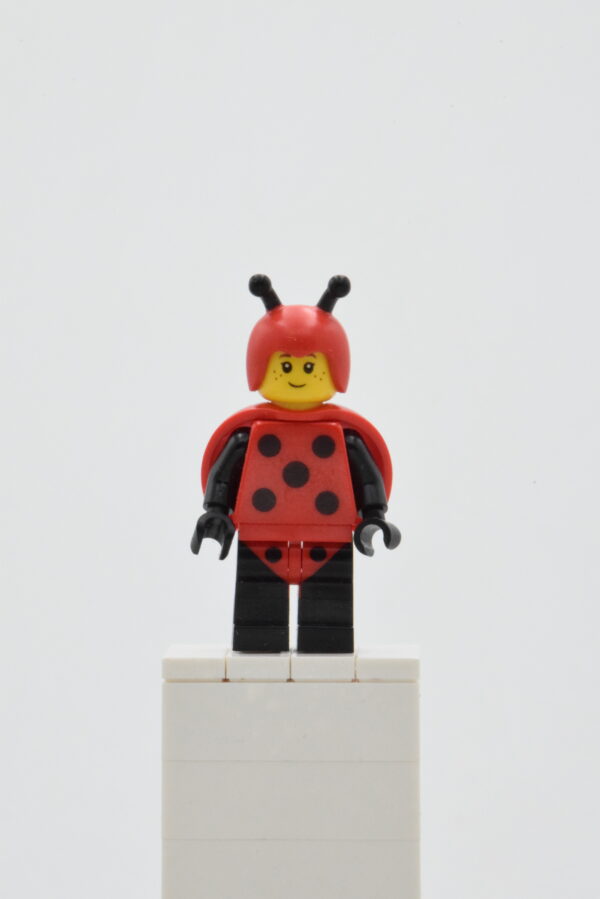 col377 LEGO Collectible Minifigures – Ladybug Girl