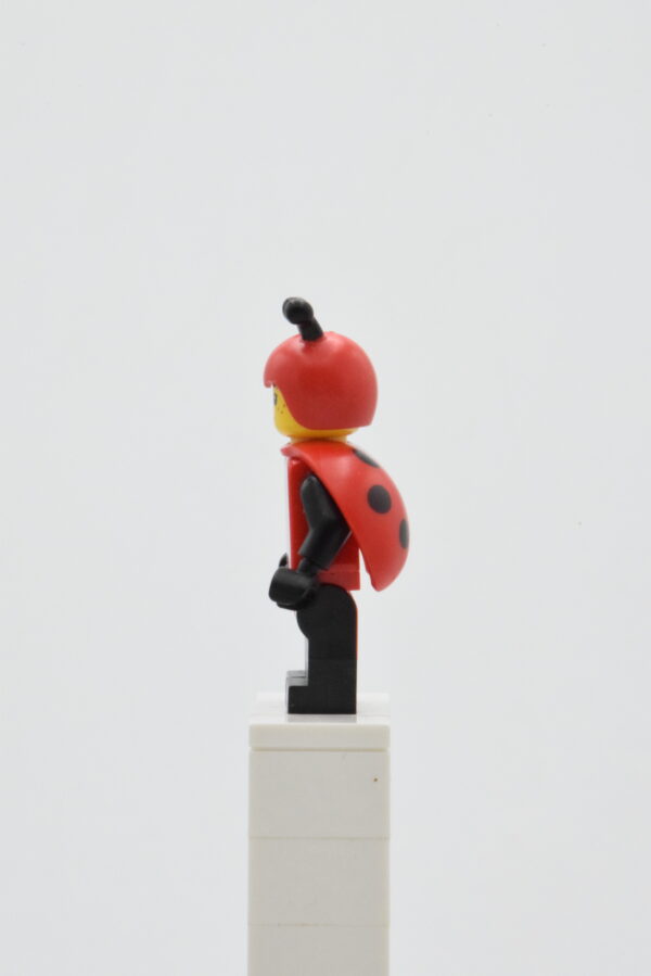 col377 LEGO Collectible Minifigures – Ladybug Girl – Image 2