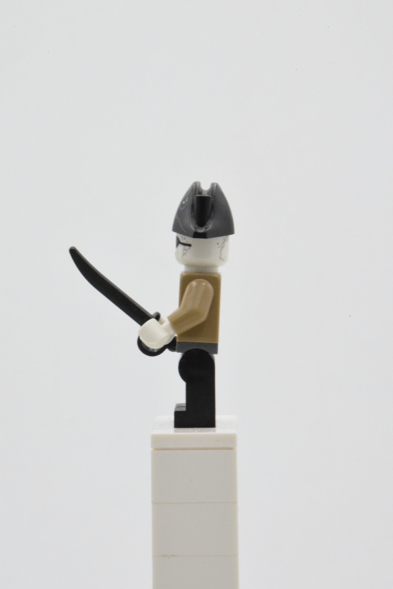 poc038 LEGO Pirates des Caraïbes – Lieutenant Lesaro – Image 4