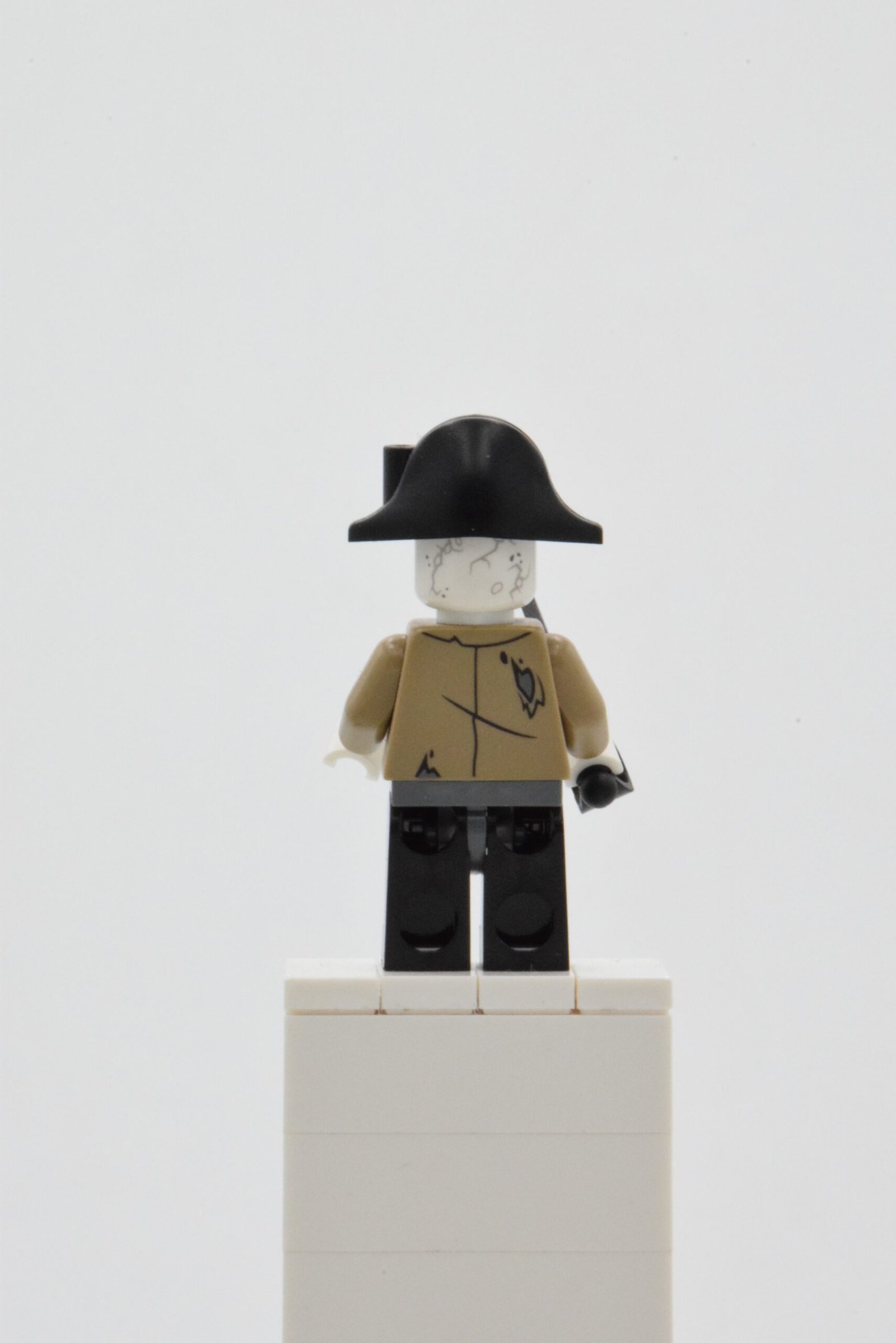 poc038 LEGO Pirates des Caraïbes – Lieutenant Lesaro – Image 3