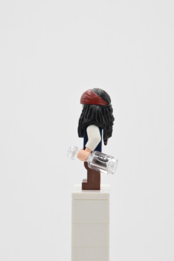 poc035 LEGO Pirates des Caraïbes – Captain Jack Sparrow – Image 2