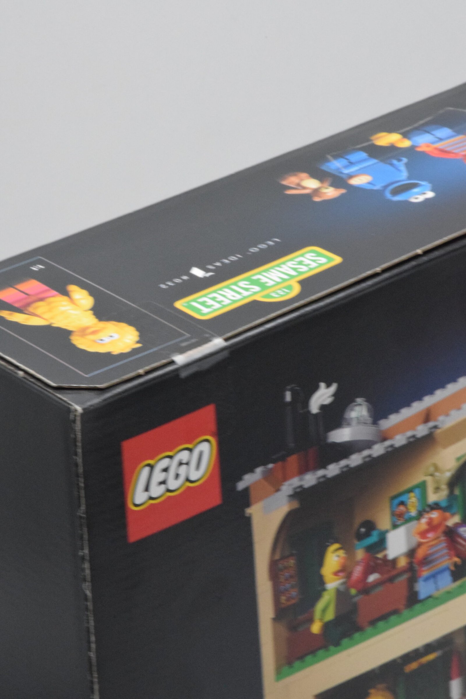 21324 LEGO IDEAS - 123 Sesame Street – Image 3