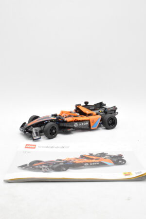42169 LEGO Technic - NEOM McLaren Formula E Team