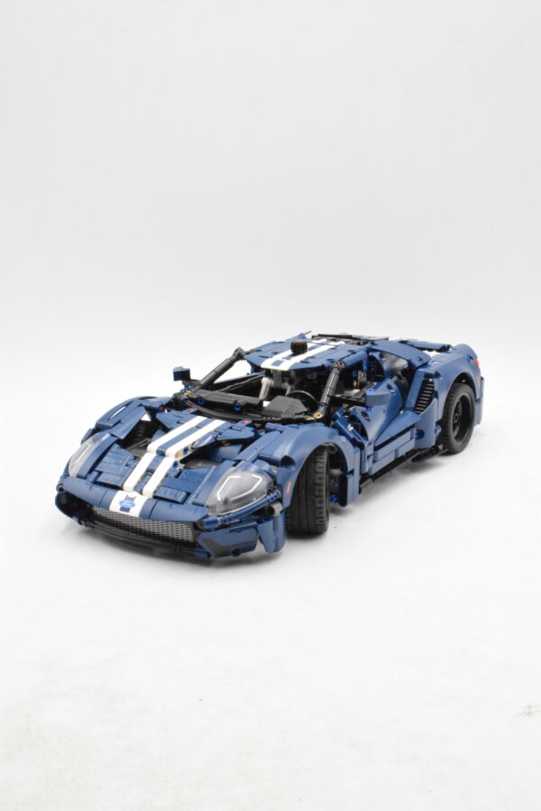 42154 LEGO Technic - Ford GT 2022 – Image 2