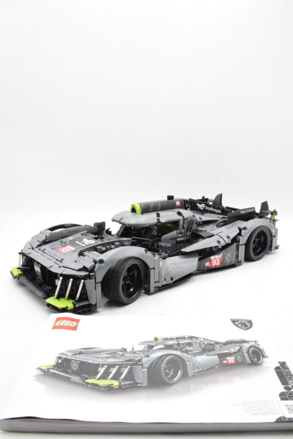 42156 LEGO Technic - PEUGEOT 9X8 24H Le Mans Hybrid Hypercar