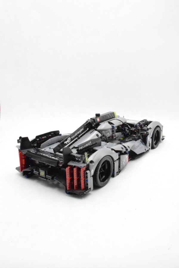 42156 LEGO Technic - PEUGEOT 9X8 24H Le Mans Hybrid Hypercar – Image 5