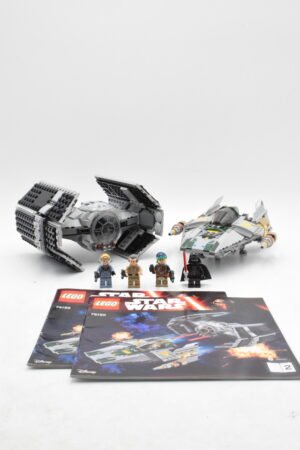 75150 LEGO Star Wars - Le TIE Advanced de Dark Vador contre l'A-Wing Starfighter