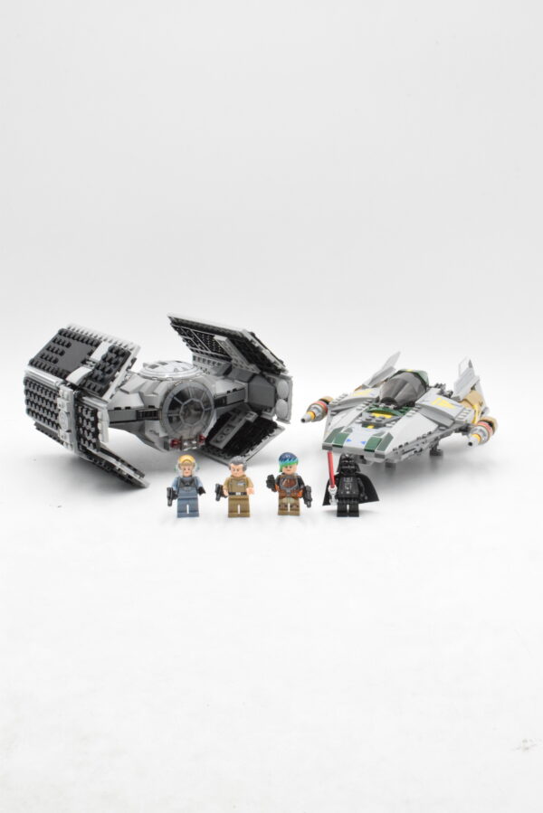 75150 LEGO Star Wars - Le TIE Advanced de Dark Vador contre l'A-Wing Starfighter – Image 2
